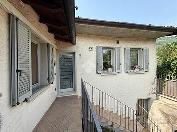 CASA DI CORTE A CELLATICA