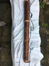 Strumento in legno esotico woodraintik