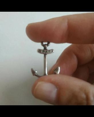⚓ Ciondolo a forma di ancora