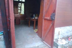 Terreno con prefabbricato