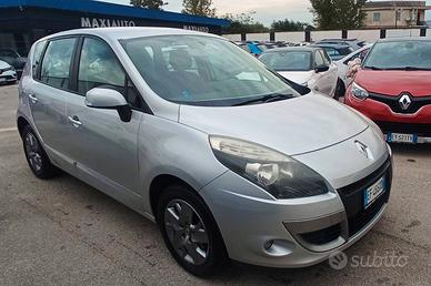 Renault Scenic Scénic X-Mod 1.5 dCi