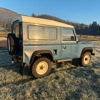 Land rover defender