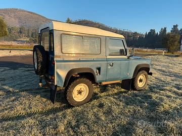 Land rover defender
