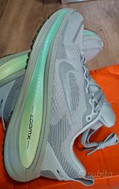 Scarpe da corsa Nike vomero 18