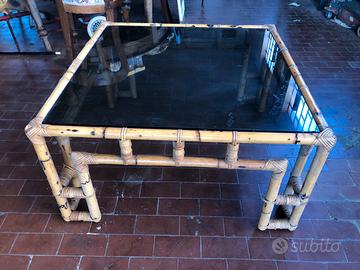 Tavolino da fumo in bambù e vetro