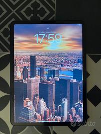 Ipad Pro 11" 2021 M1 256 gb + Logitech Combo