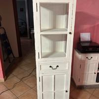 Vetrina shabby chic