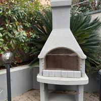 Barbecue in cemento da esterno