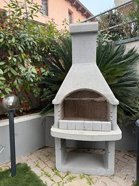 Barbecue in cemento da esterno