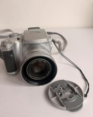 Fujifilm PinePix S3000