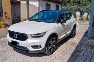 Volvo XC40 D3 AWD R-design