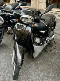 Aprilia Scarabeeo 50 4T