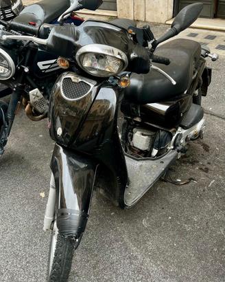 Aprilia Scarabeeo 50 4T