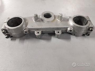 Piastra inferiore forcella GUZZI QUOTA 1000 1100