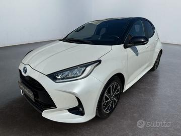 Toyota Yaris Hybrid Style MY22
