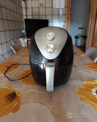 Piccola friggitrice ad aria Improv
IMPFR2502 2,54L