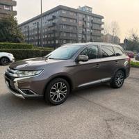 Mitsubishi Outlander 2.2 Full Optional