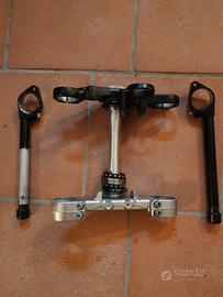 Cannotto di sterzo più semimanubri Yamaha R6