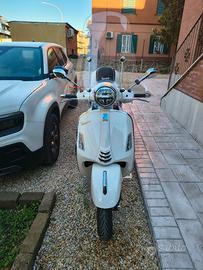 parabrezza alto per Vespa 310 nuovo