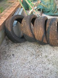 Pneumatici N. 4 per neve 225 x 45 x R18  95 W