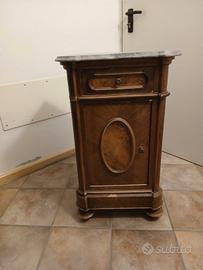 comodini/mobili d'epoca 