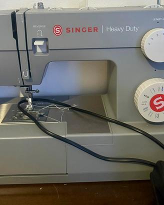 Macchina da cucire Singer 4423