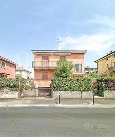 Villa o villino Cologno Monzese