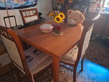 tavolo allungabile 12 persone + 4 sedie legno pien