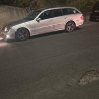 MERCEDES Classe E (W/S211) - 2004