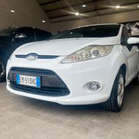 FORD FIESTA 1.2 60CV TITANIUM *UNICOPRO* *2012*