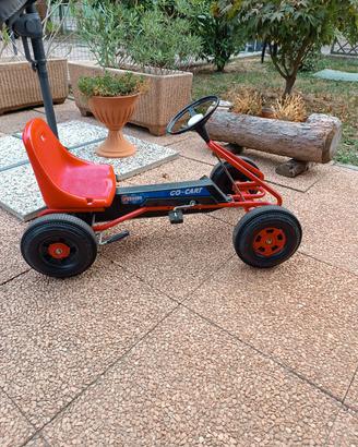 Go kart a pedali