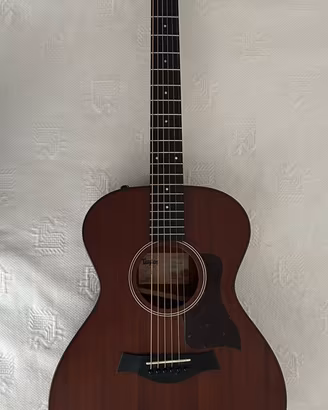 Chitarra acustica Taylor AD22e American Dream