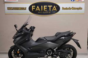 Yamaha T-Max 560 - 2025