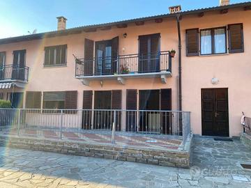 Appartamento di 115 m² con 4 locali e box auto a C