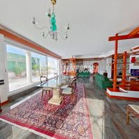 ATTICO TRE VANI CON TERRAZZO E BOX AUTO