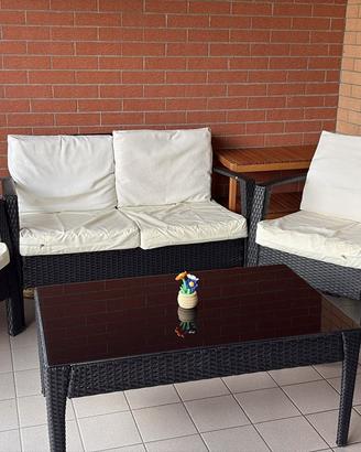 Set da giardino ,divano 2 poltrone e tavolino