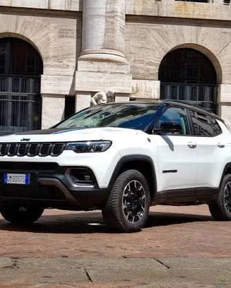 Jeep Compass 1.3 turbo t4 phev Trailhawk 4xe auto