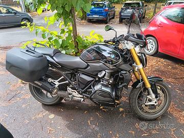 BMW R1200R BLACK EDITION