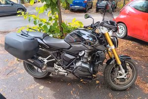 BMW R1200R BLACK EDITION