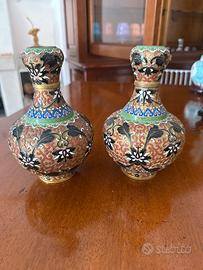 Coppia di vasi cinesi vintage in cloisonné