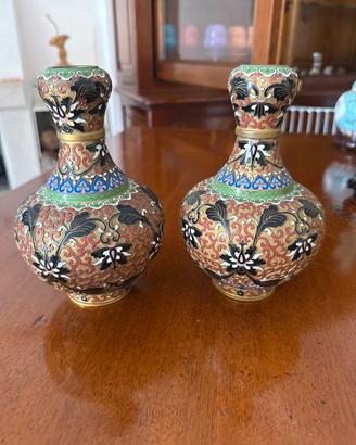 Coppia di vasi cinesi vintage in cloisonné