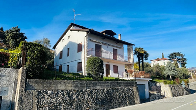 Villa trifamiliare