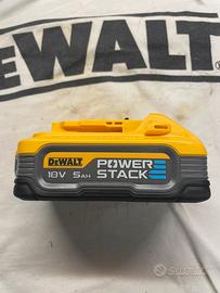 Dewalt batteria Power Stack