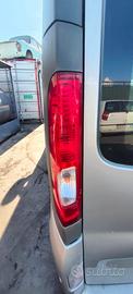 RENAULT TRAFIC 2008 STOP POSTERIORE SX/DX