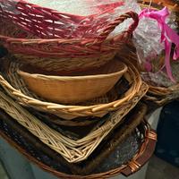 14 ceste di diverse dimensioni e colori