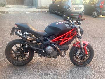 Ducati monster 796