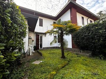 VILLA A SCHIERA A COMACCHIO