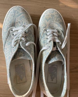 Vans donna