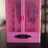 Armadio di Barbie