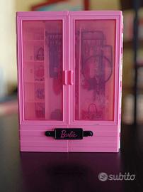 Armadio di Barbie
